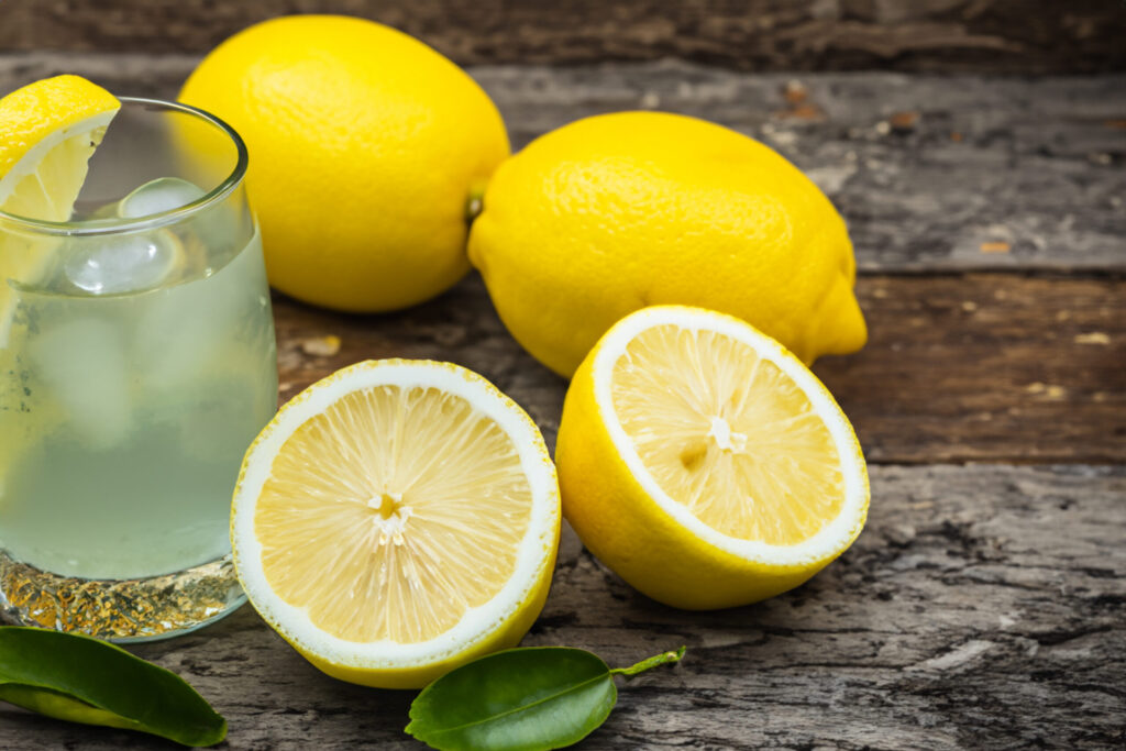 レモンのクラフトドリンク
